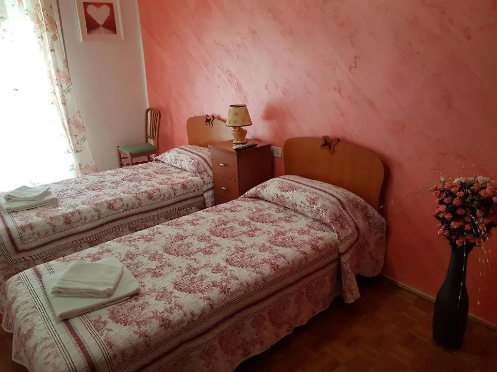 Chowdhury House Mestre Bed and breakfast